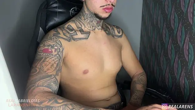 RealGdiass online show from June 24, 7:22 pm