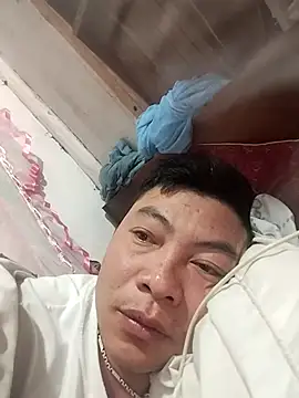 Snapshot of -CHOI-83 chatting on December 16, 10:47 pm -CHOI-83 online show from December 16, 10:47 pm