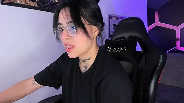 Nixielee  online show from October 5, 5:47 pm