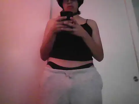 Sunny Pebble online show from November 8, 3:54 am