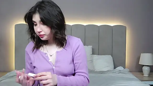 DianaMello online show from October 22, 4:01 am