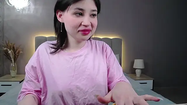 DianaMello online show from December 19, 6:38 am