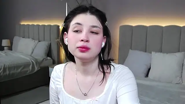 DianaMello online show from November 27, 4:13 am