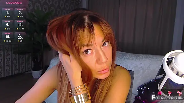 Snapshot of Bally_Bay chatting on October 31, 5:26 am Bally Bay online show from October 31, 5:26 am