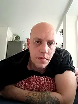 Kobradera1984 online show from October 25, 6:34 am