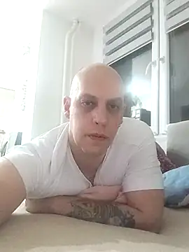 Kobradera1984 online show from March 1, 9:04 pm