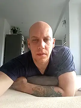 Kobradera1984 online show from February 23, 8:59 am