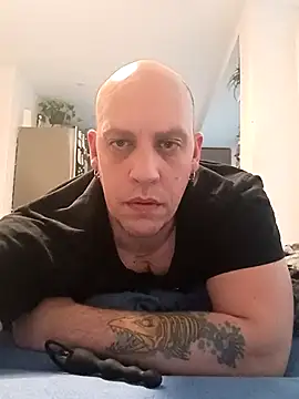 Kobradera1984 online show from December 5, 8:02 am