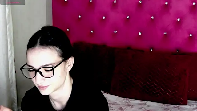 KimmySprinkles online show from October 10, 7:25 pm