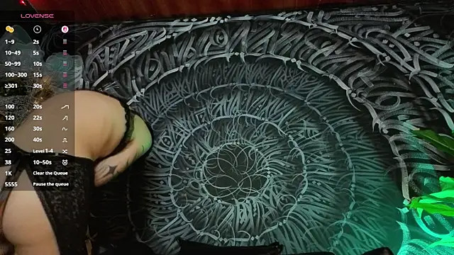 dahlia darkwood online show from December 16, 3:22 am