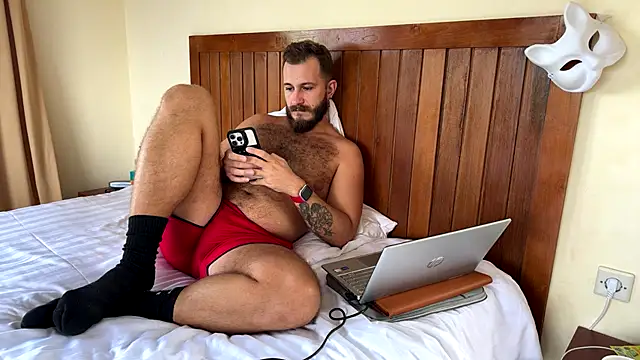 mrmaxiy online show from April 13, 5:00 am