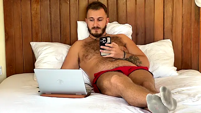 Snapshot of mrmaxiy chatting on June 6, 7:46 am mrmaxiy online show from June 6, 7:46 am
