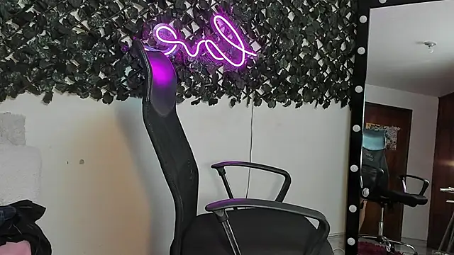 Samanta Ortiz online show from November 29, 8:31 pm