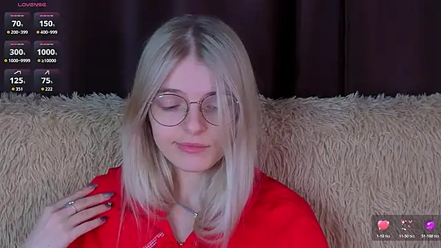 MonicaShiny online show from November 23, 7:02 pm