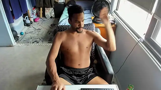 CassiusJohnson online show from October 18, 1:40 am