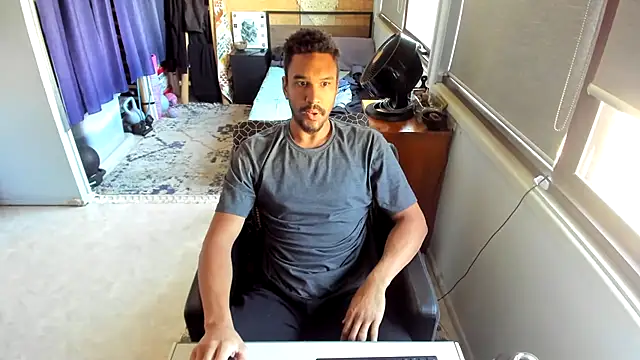 CassiusJohnson online show from October 14, 1:17 am