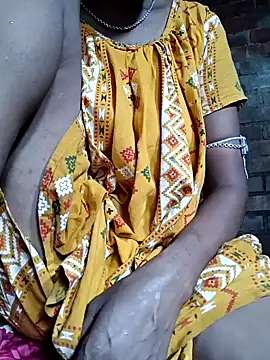 Snapshot of Hotty-romi3 chatting on October 11, 4:57 am Hotty-romi3 online show from October 11, 4:57 am