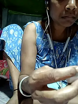 Snapshot of Hotty-romi3 chatting on October 13, 3:46 pm Hotty-romi3 online show from October 13, 3:46 pm