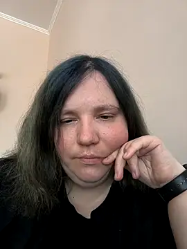  alexandra ray  online show from April 18, 10:39 am