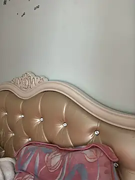 Mile-m online show from February 11, 4:56 am