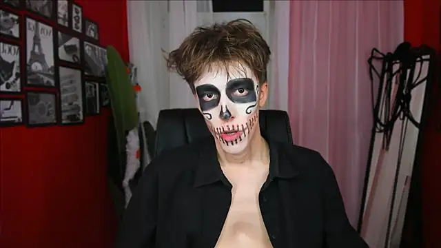 Snapshot of MarkBranston chatting on November 1, 4:08 am MarkBranston online show from November 1, 4:08 am