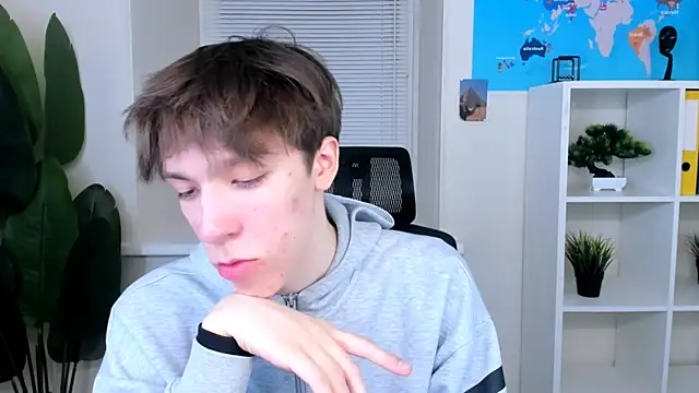 MarkBranston online show from April 11, 2:43 pm