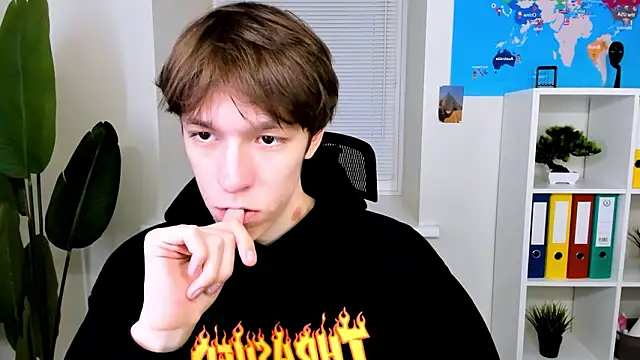 MarkBranston online show from February 27, 2:39 pm