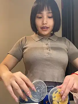 eee79bbb online show from April 22, 11:28 am