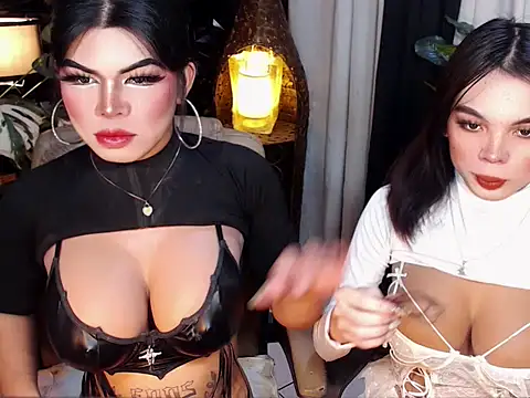 TWINKTRANSSHANEL online show from November 7, 4:39 am