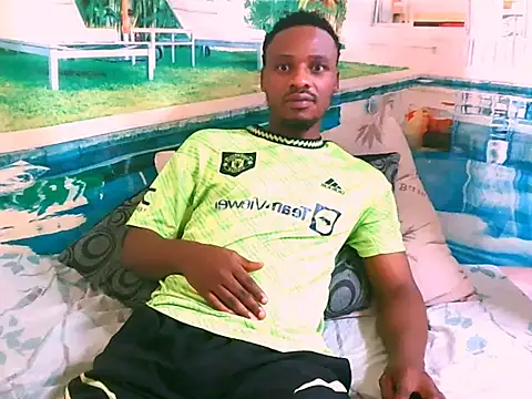 Snapshot of EbonyTiger69 chatting on December 2, 8:38 am EbonyTiger69 online show from December 2, 8:38 am