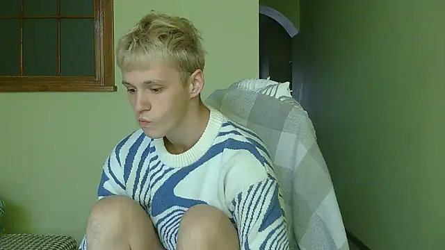  Timmy Boy  online show from October 18, 7:32 am