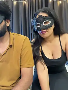 vickyandtania online show from December 20, 3:48 pm