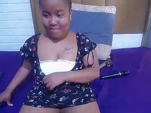 ChubbyMigetxx online show from November 10, 7:35 am