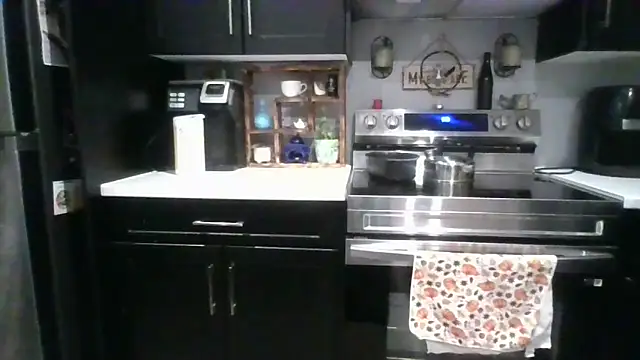 october1992xx online show from November 8, 9:29 pm