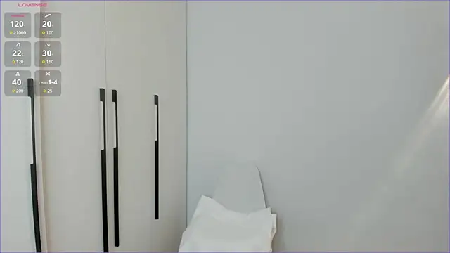 Snapshot of aizury_chi chatting on October 15, 2:03 pm aizury chi online show from October 15, 2:03 pm
