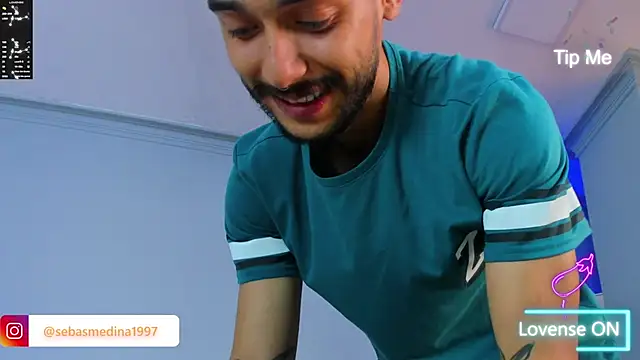 Snapshot of 2_fire chatting on October 22, 8:08 pm 2 fire online show from October 22, 8:08 pm