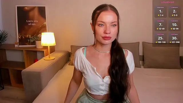 Snapshot of Taylaa_Luxe chatting on October 17, 6:28 am Taylaa Luxe online show from October 17, 6:28 am