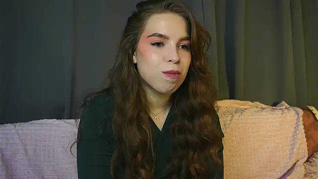 Snapshot of ToniaRoehr chatting on October 9, 8:53 pm ToniaRoehr online show from October 9, 8:53 pm