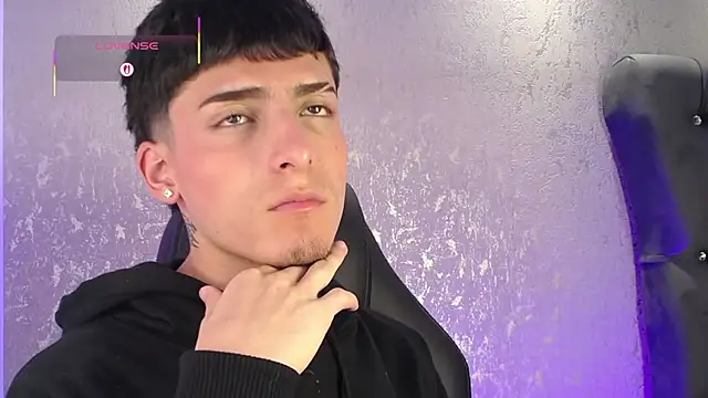 MateoMitchell online show from December 1, 3:40 am