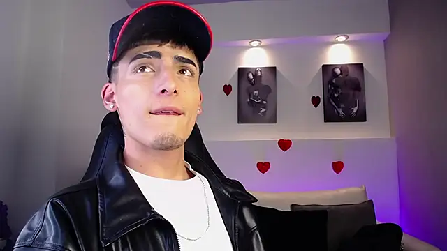 MateoMitchell online show from March 11, 3:33 am