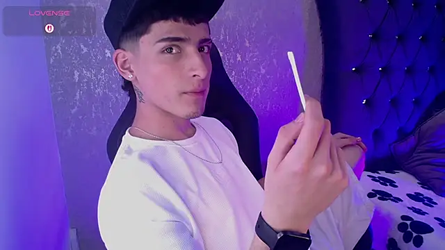 MateoMitchell online show from November 13, 5:11 am