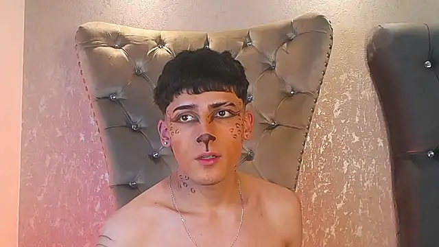 MateoMitchell online show from October 24, 5:28 am