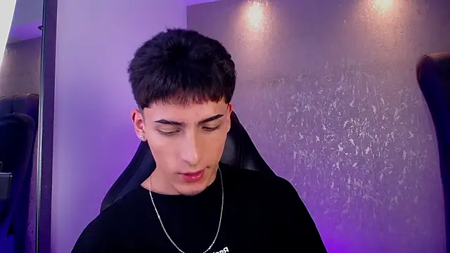 MateoMitchell online show from February 26, 11:38 pm