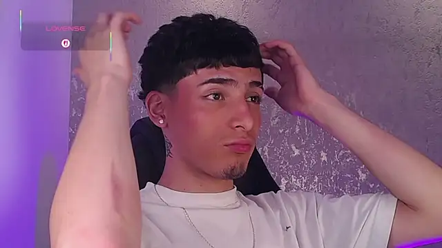 MateoMitchell online show from December 3, 5:08 am