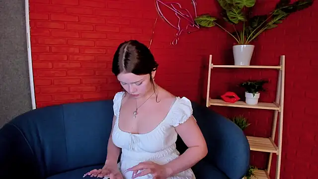 Snapshot of Sarah_babyyy chatting on October 5, 10:39 am Sarah babyyy online show from October 5, 10:39 am