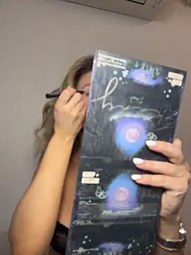 AvaMaddisson online show from March 2, 3:51 am