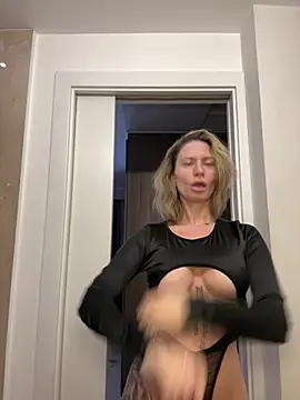 AvaMaddisson online show from February 7, 3:47 am