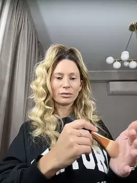 AvaMaddisson online show from October 24, 3:16 am