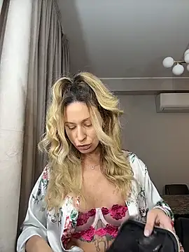 AvaMaddisson online show from November 2, 3:44 am