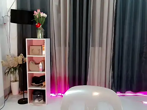 Snapshot of buttycamillex chatting on May 29, 5:52 pm buttycamillex online show from May 29, 5:52 pm